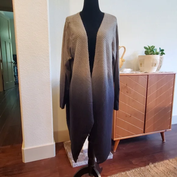Gray and black ombre cardigan - Picture 6 of 12